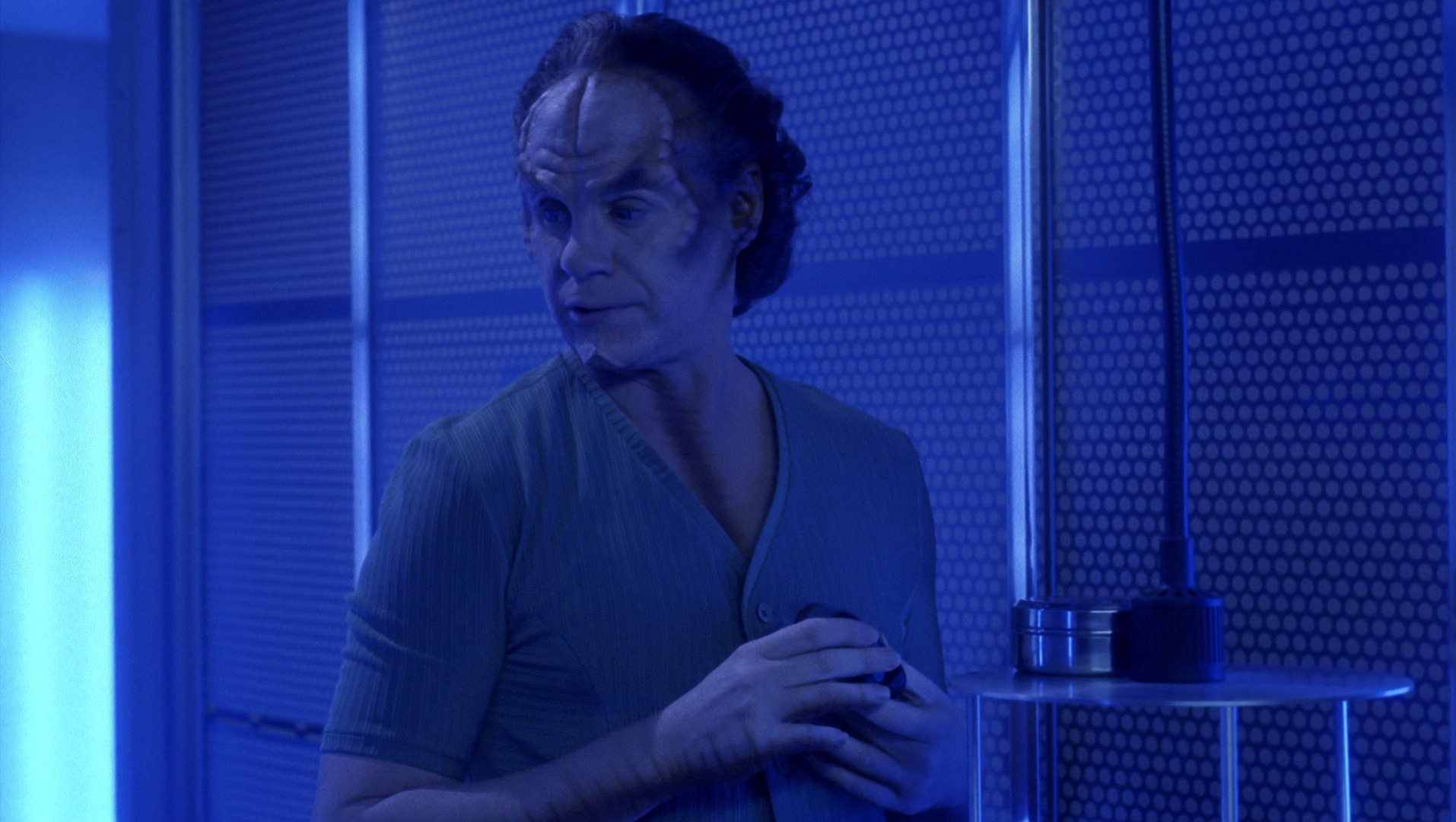 225: &amp;quot;Bounty&amp;quot; - TrekCore &amp;#39;Enterprise&amp;#39; Screencap &amp; Image Gallery